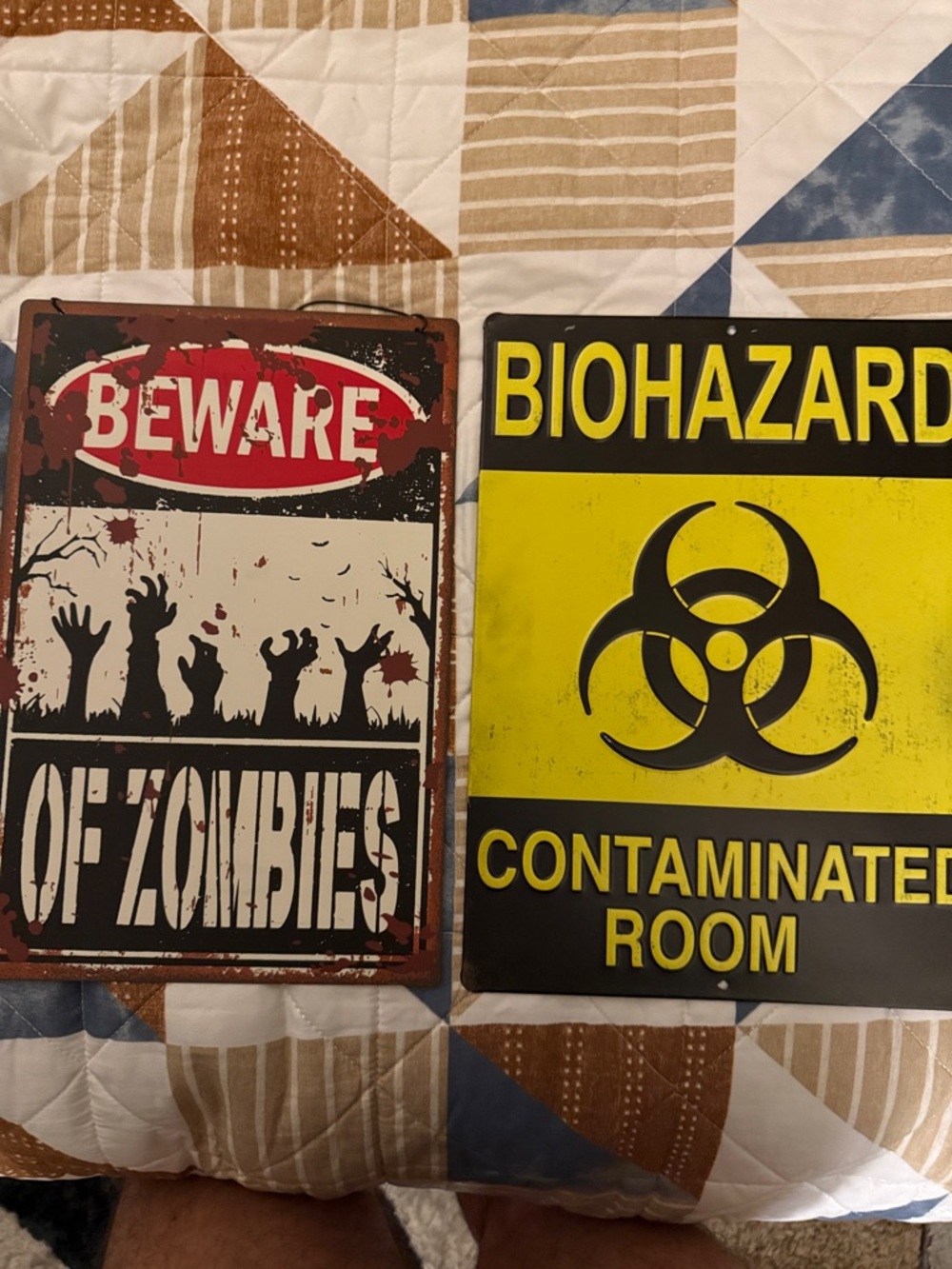 BEWARE of Zombies & BIOHAZARD Yellow/Black Wall Plaques - Set of 2